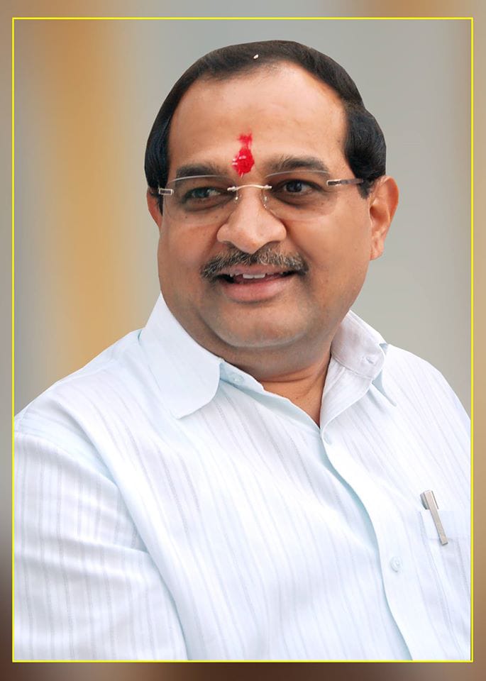 Photo of मा. ना.श्री राधाकृष्ण सिंधुताई एकनाथ राव विखेपाटील